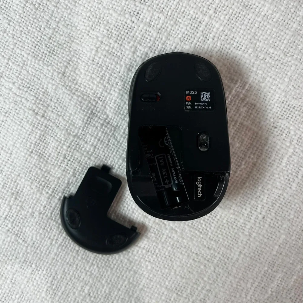Logitech‎ M325 Wireless Mouse USB AA Battery Black